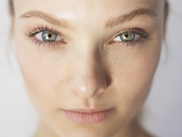 Master the No Makeup-Makeup Look